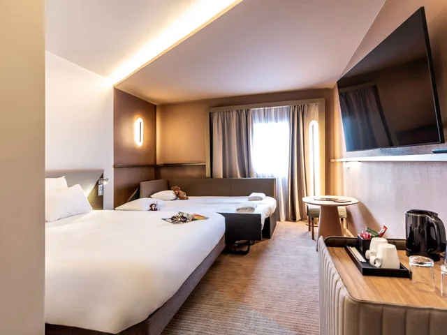 Executive, Double Bed, Sofa, Novotel Paris Orly Rungis 7/10