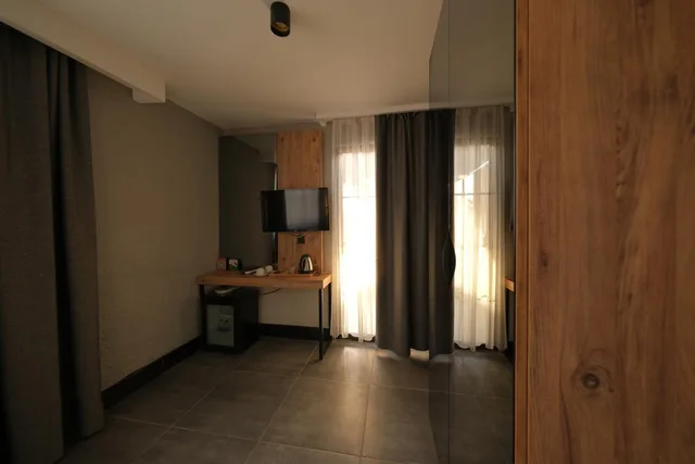 جناح بجاكوزي، Mielo Lara Hotel 7/10