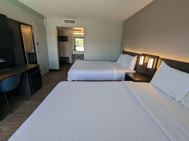 غرفة ديلوكس بسريرين كوين، Motel6 Kingman, AZ - Route 66 East 1/10