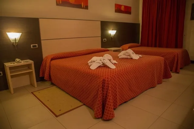 غرفة قياسية بسرير مزدوج، ALBERGO DELLA POSTA 1/3