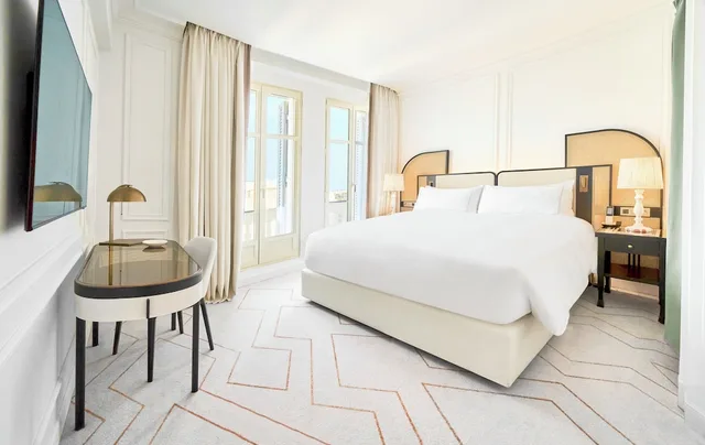 Classic, Carlton Cannes, a Regent Hotel 4/5