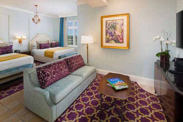 جناح جونيور بسريرين كوين، Biltmore Hotel 1/1