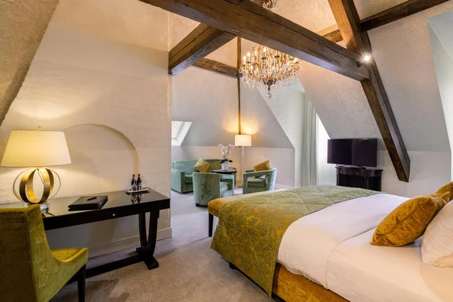Victorian, Loft, King Bed, Sofa، Grand Hotel Casselbergh 1/1