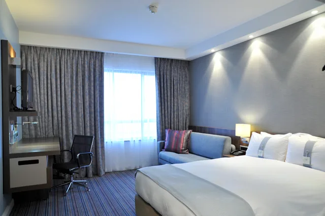 غرفة قياسية ثلاثية بسرير مزدوج، HOLIDAY INN EXPRESS DURBAN - UMHLANGA 1/3