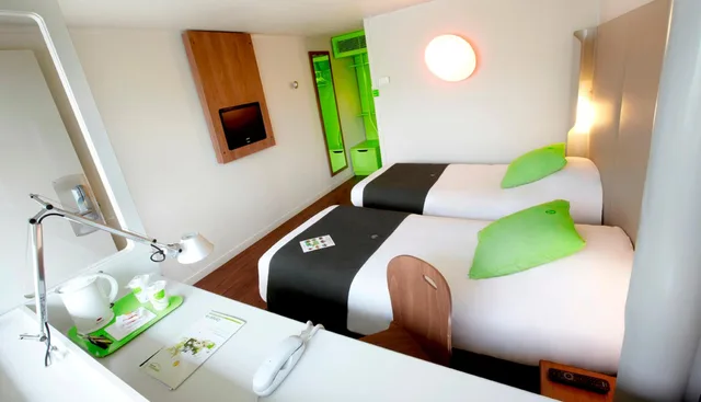 Room, Twin Beds, Campanile Clermont Ferrand Riom 5/10