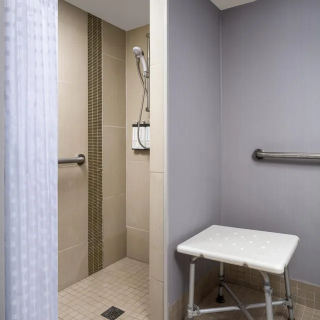 غرفة بسرير كينج مع أريكة لذوي الإعاقة، Hyatt Place Columbia/Harbison 2/2