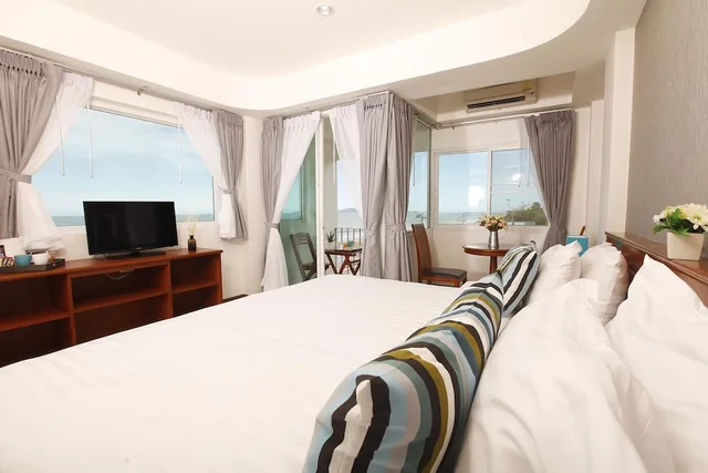 غرفة غراند ديلوكس بسرير مزدوج بإطلالة على البحر، KP Seaview Jomtien 6/9