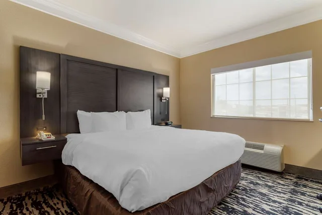 جناح بسرير كينج، Comfort Suites Kingwood Houston North 2/3