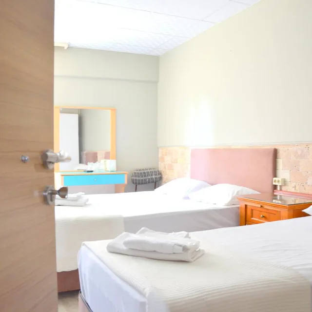 غرفة اقتصادية ثلاثية، Elit Hotel Saray 3/7