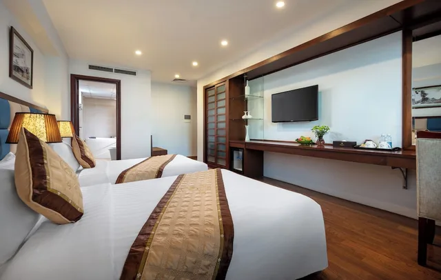 غرفة بريميير ديلوكس بسرير كوين بإطلالة على المدينة، SKYLARK HOTEL 4/10