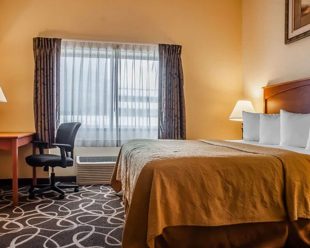 جناح بسريرين كوين، Quality Hotel & Suites At The Falls 3/7