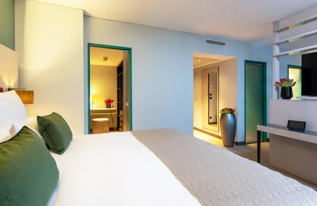 جناح جونيور بسرير كينج مع أريكة، Leonardo Hotel Augsburg 2/4