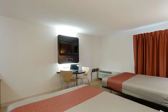 غرفة ديلوكس بسريرين كوين، Motel6 Brandon, MB 6/8