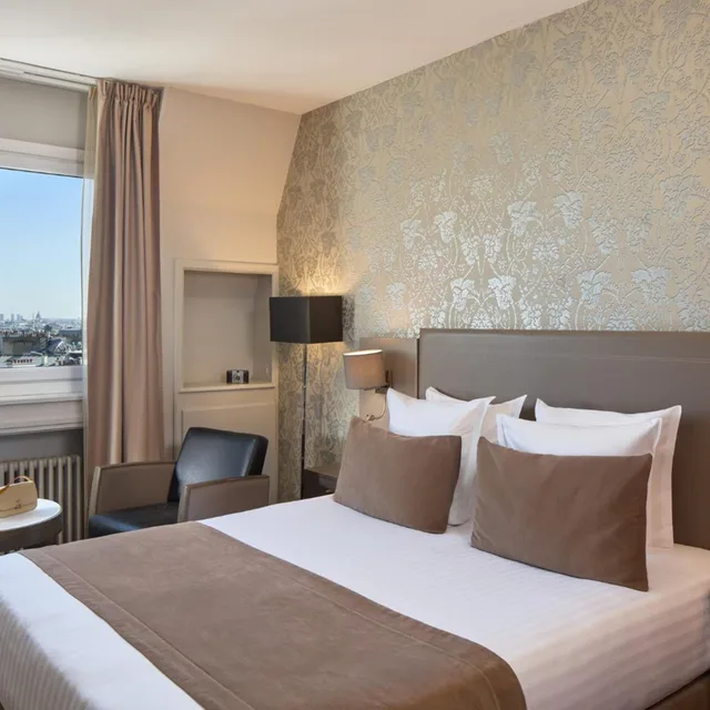 غرفة ثلاثية بسرير فردي بغرفتين، Timhotel Opera Blanche Fontaine 1/6