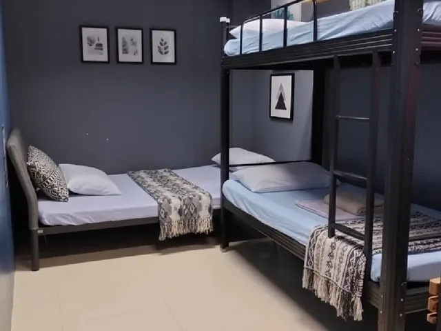 غرفة رباعية بحمام مشترك، Transit Point Hostel Mactan Cebu 1/2