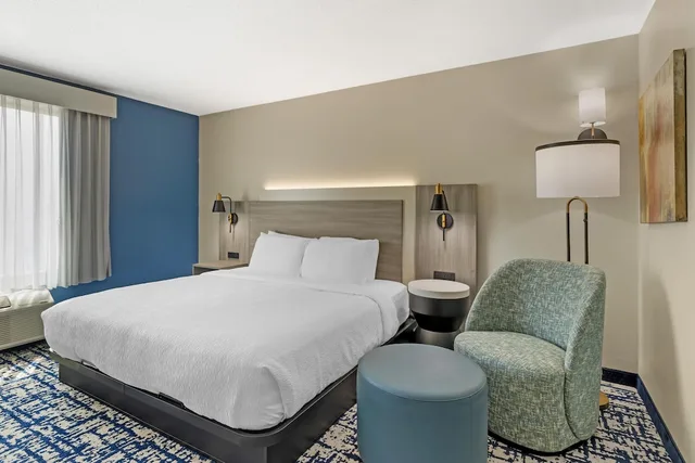 جناح بسرير كينج مع أريكة لذوي الإعاقة، Best Western Plus Omaha Airport Inn 4/9