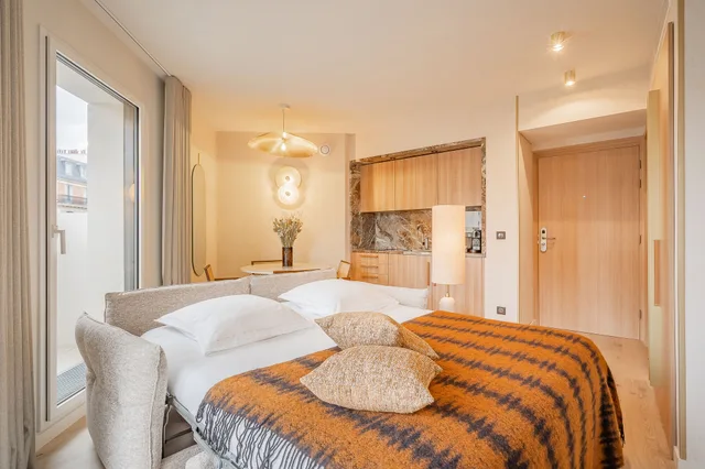 شقة بريميوم بسرير كوين بشرفة بغرفة نوم واحدة مع أريكة، Yuna Porte Maillot - ApartHotel 10/10