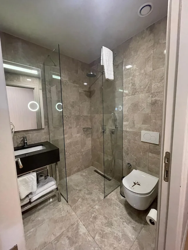 Economy, Twin Beds, No Window، The Hotel Beyaz Saray & Spa, Istanbul 3/4