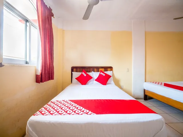 Standard, 3 Double Beds, OYO Hotel Betsua Vista Hermosa, Huatulco 5/8