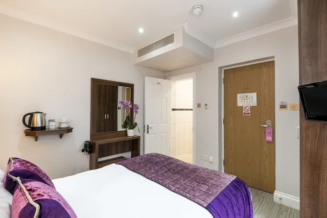 Semi Basement, Double Bed، London House Hotel 5/10