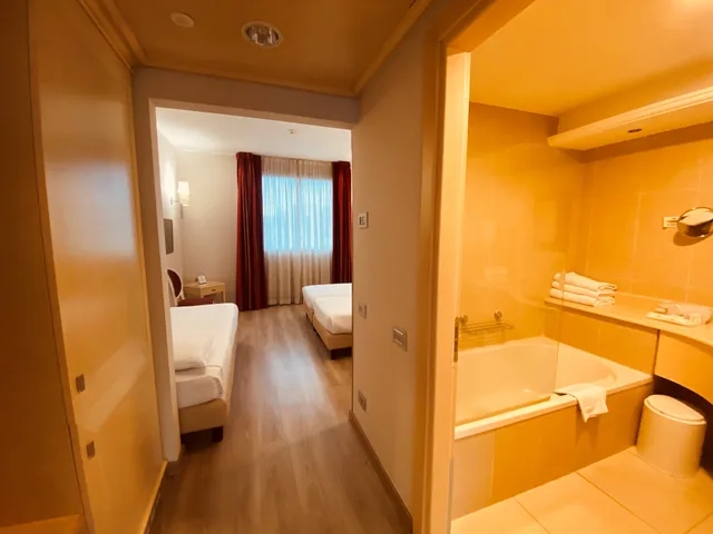 Room, Double Bed, Just Hotel Lomazzo Fiera 2/2