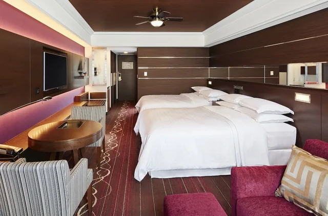 Club, Double Bed, Sheraton Grande Tokyo Bay Hotel 3/5