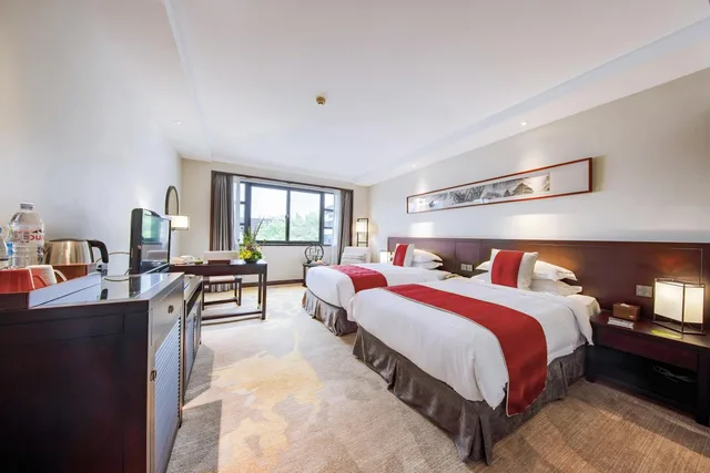 غرفة بسريرين منفصلين، Garden Suzhou 2/2
