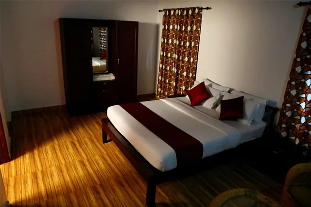غرفة ديلوكس بسرير مزدوج، Emarald Cresent Residency 3/4
