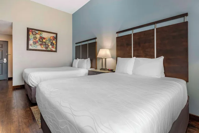 Standard, 2 Queen Beds, Accessible, Best Western Plus Bradenton Gateway Hotel 2/7