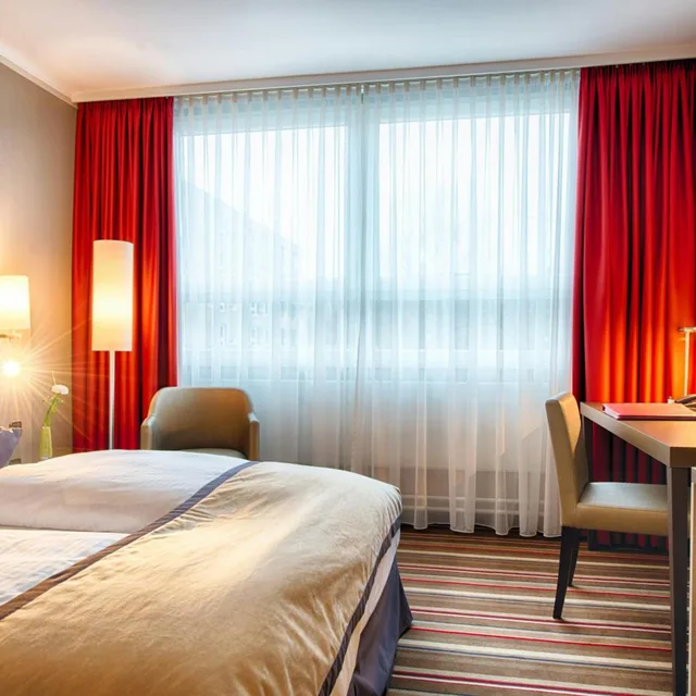 Park, Superior, King Bed، LEONARDO HOTEL HAMBURG CITY NORD 5/10