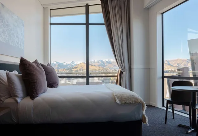 غرفة بسرير كينج بإطلالة، Sudima Queenstown Five Mile 5/7