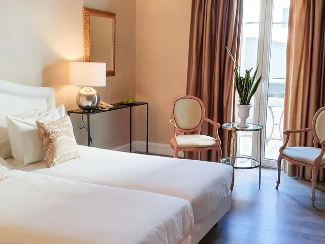 غرفة سوبيريور بسرير كوين بإطلالة على الحديقة، Grecotel Larissa Imperial 1/8