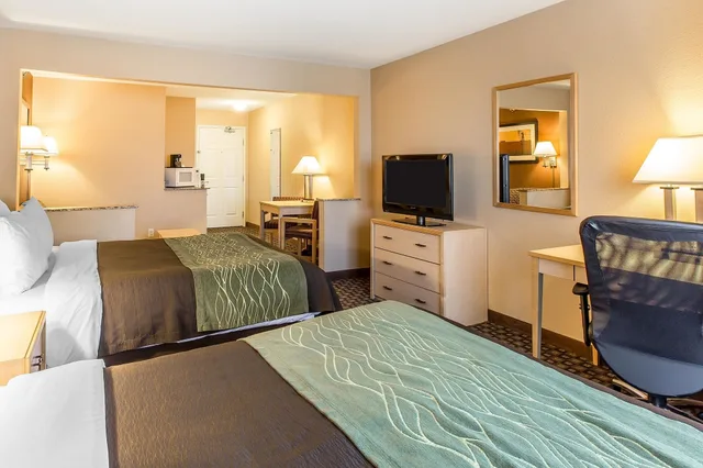 جناح بسريرين كوين بغرفة نوم واحدة، Quality Inn & Suites Loveland 4/6