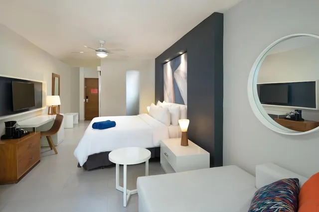 Essentia, King Bed, Ocean View، Emotions by Hodelpa - Juan Dolio 3/4