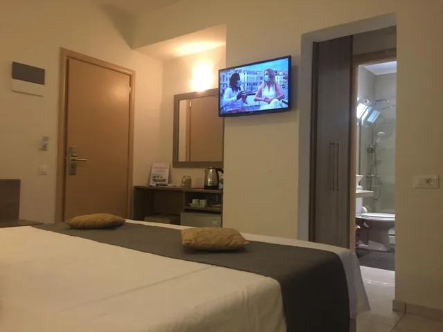 Room, Double or Twin Bed, Voula Hotel 2/10