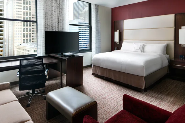 استوديو بسرير كينج مع أريكة، Residence Inn Chicago Downtown Loop 1/4