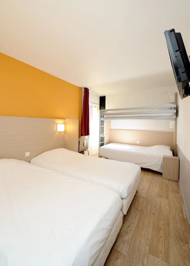 غرفة رباعية، Hotel Kennedy Parc Des Expositions 1/7