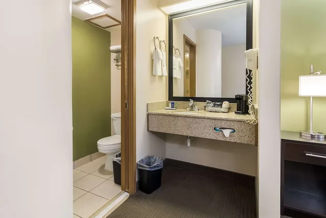 غرفة قياسية بسرير كوين، Sleep Inn Sioux Falls Airport, SD 4/4