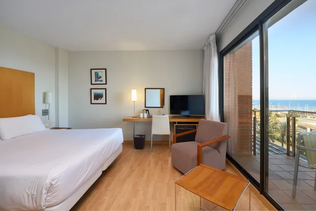 غرفة سوبيريور بسرير مزدوج بشرفة، Catalonia Barcelona Beach 2/7