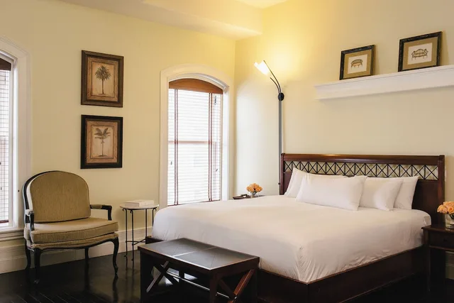 غرفة كلاسيكية بسرير كينج، Hotel Place D'armes 1/3