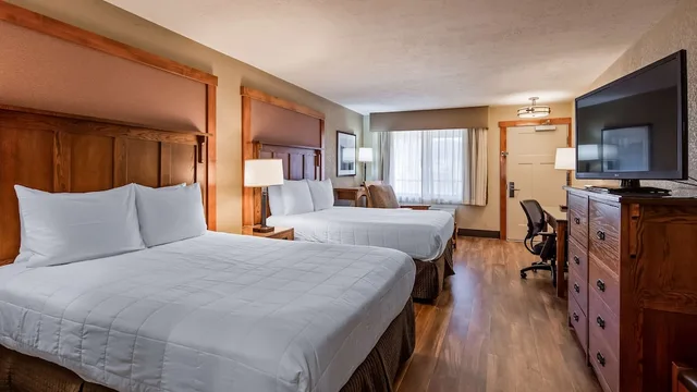 Standard, 2 Queen Beds, Pet Friendly, Best Western Plus High Country Inn 4/10
