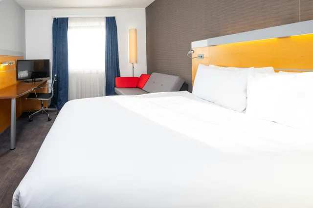 غرفة بسرير مزدوج، Holiday Inn Express Bedford 1/6
