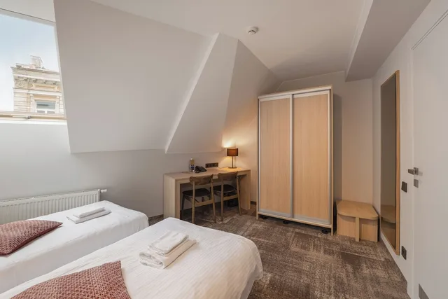 Renovated, King Bed، Ivolita Vilnius Hotel 2/9