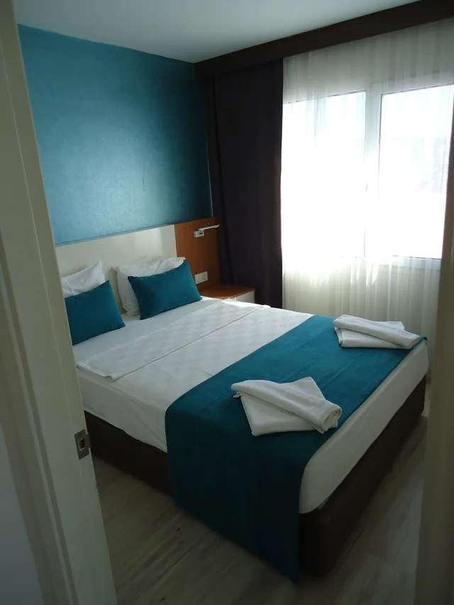 جناح فاخر بسرير كوين بإطلالة على البحر بغرفة نوم واحدة مع أريكة، La Bella Suit Otel 4/10