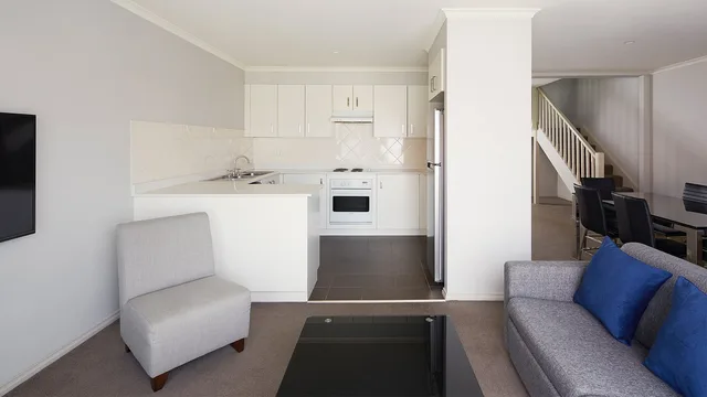 Pinnacle Apartments, Canberra 26/43