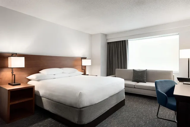 غرفة بسرير كينج في طابق مرتفع، Hyatt Regency Schaumburg Chicago 1/9