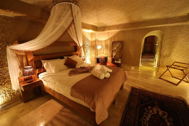 جناح بسرير كينج، Alice in Cappadocia 1/1