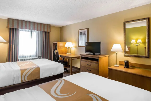 غرفة بسريرين مزدوجين لذوي الإعاقة، Quality Inn Perrysburg - Toledo South 1/10