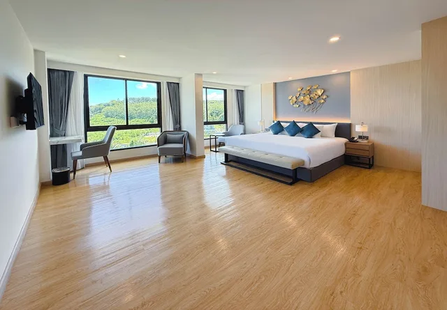 Grand, Vip, Suite, 1 King and 1 Single Beds، Wyndham La Vita Phuket 4/10