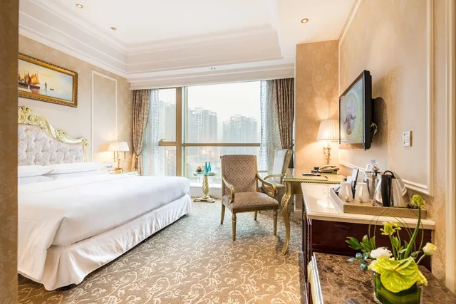 غرفة بسرير كينج بإطلالة على المدينة، Sheraton Chongqing 5/8